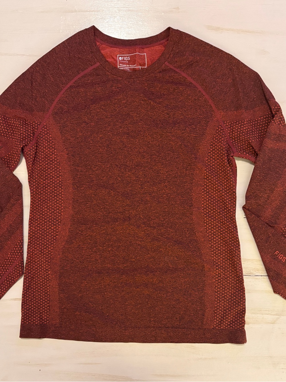 Figs Women's Maroon Seamless Long-Sleeve Performance Tee